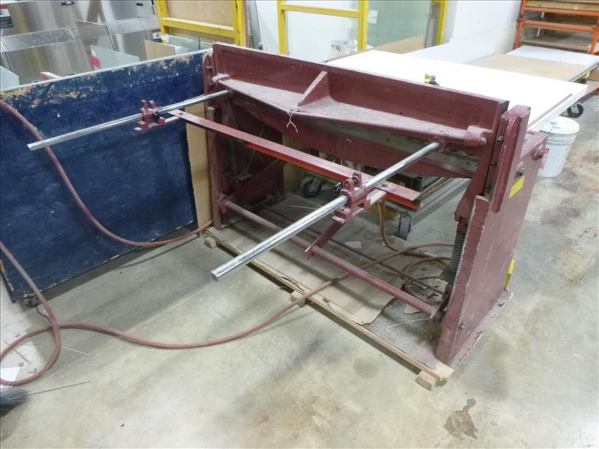 Northern Industrial 50" foot-operated shear, air actuated [Winner will be determined based on sum of - Image 2 of 2