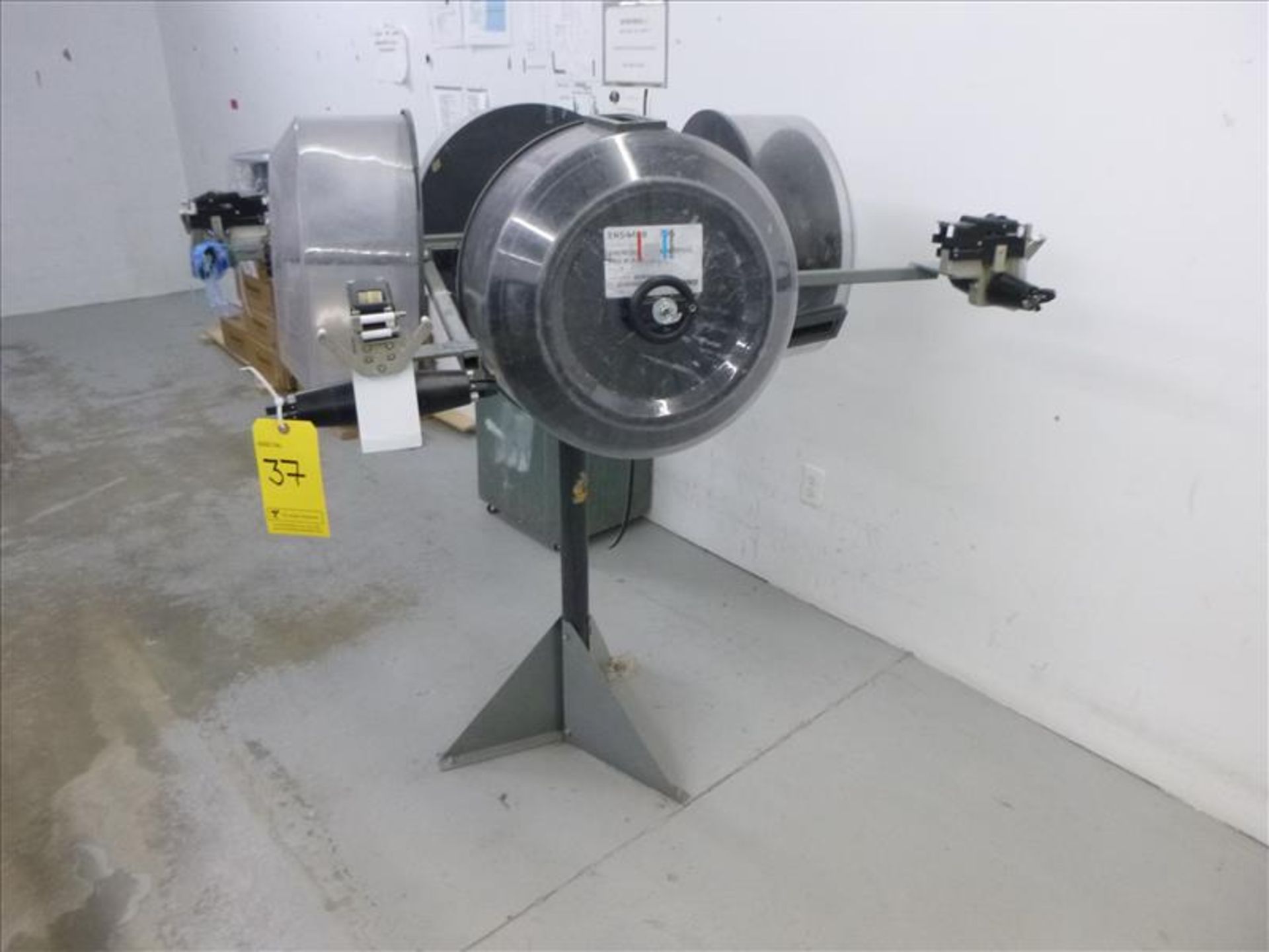 Edgetech reel stand