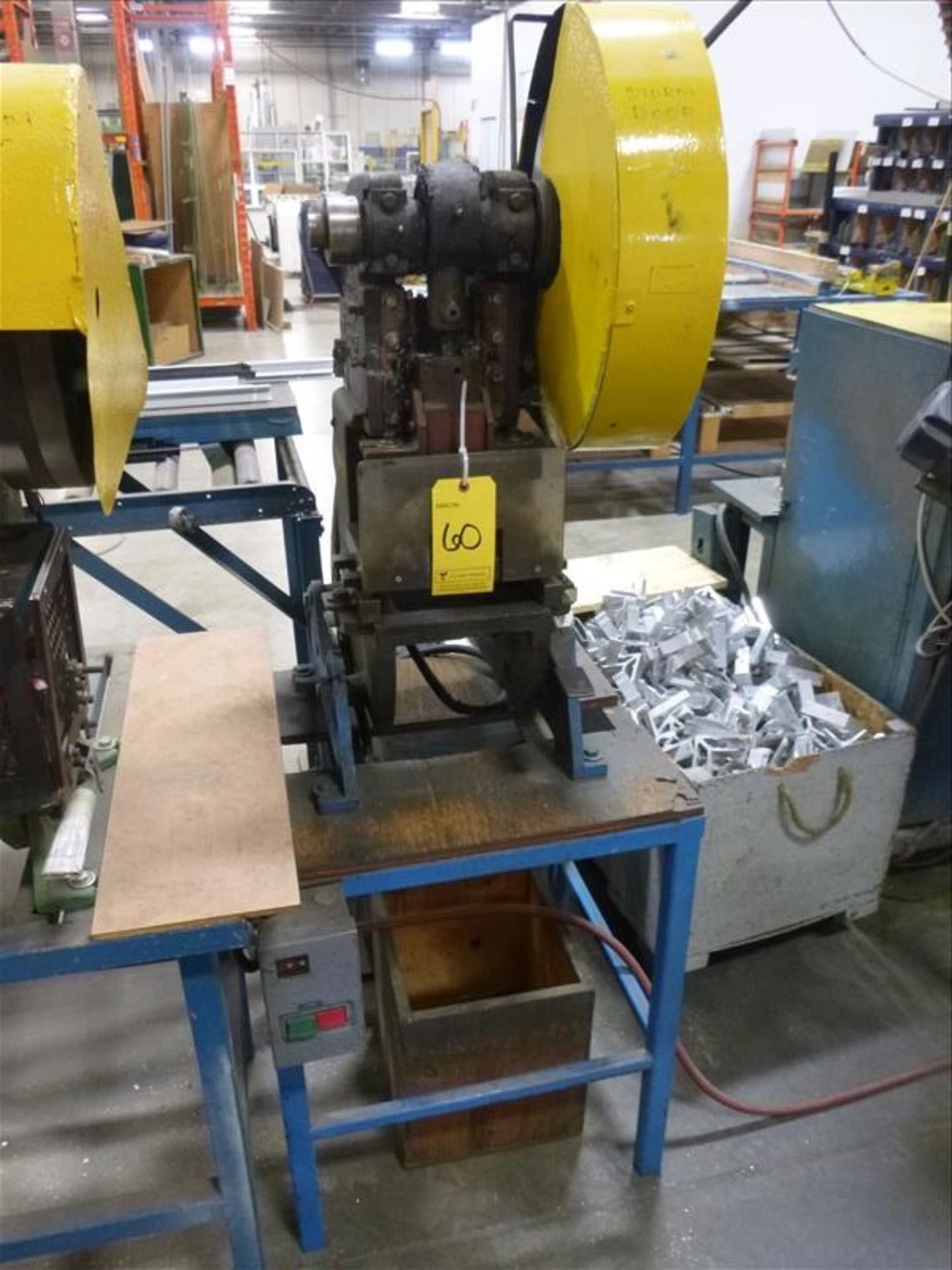 Alva Allen 8-ton punch press, mod. BT8, ser. no. JME5 c/w die [Winner will be determined based on