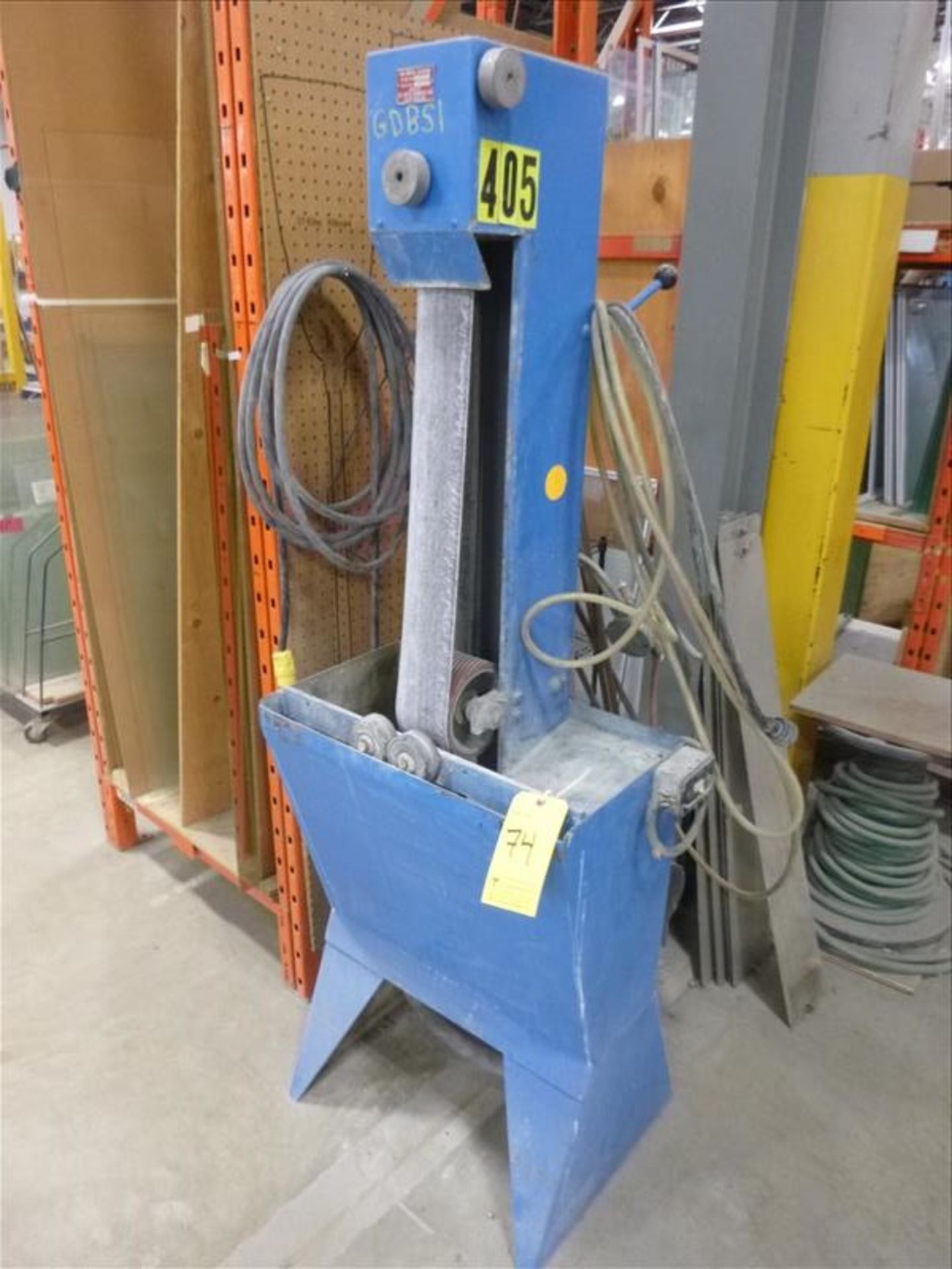 Bee wet belt sander, mod. GL4, ser. no. 465 [Winner will be determined based on sum of bids on