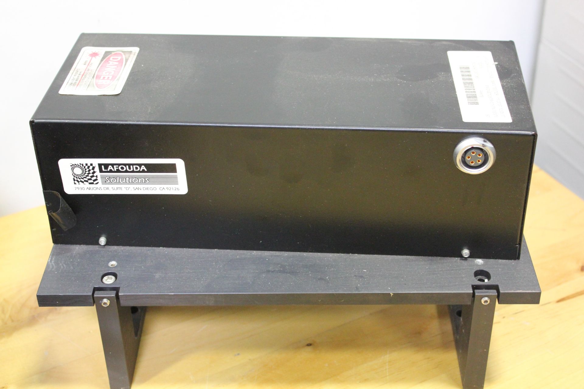 LAFOUDA SOLUTIONS AUTOMATED MAGNETOSTRICTION TESTER - Image 8 of 17