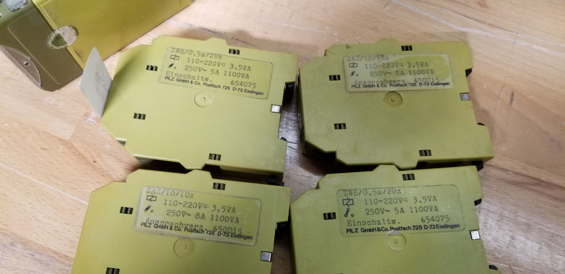 Lot of Pilz Safety Relays - Image 3 of 3