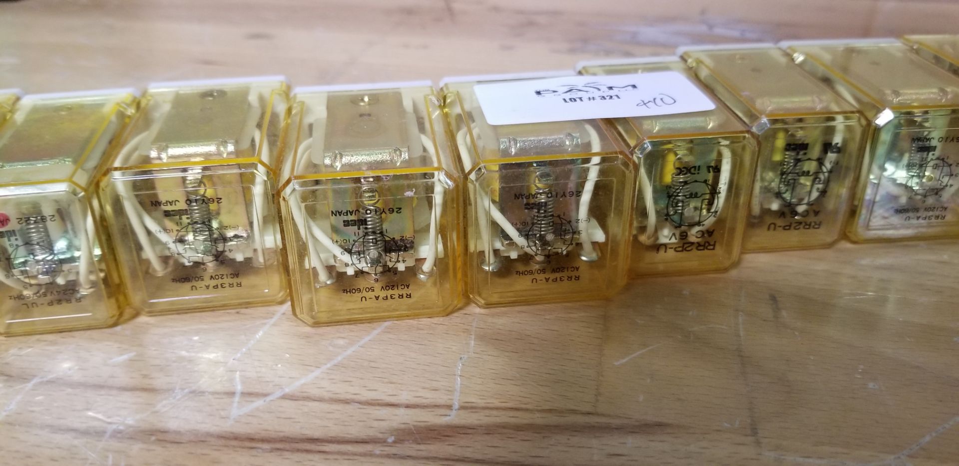 Lot of IDEC Relays - Image 4 of 5