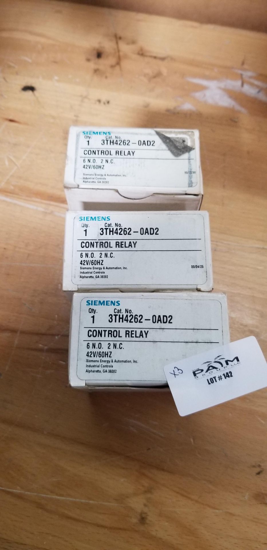 Lot of New Siemens Control Relays