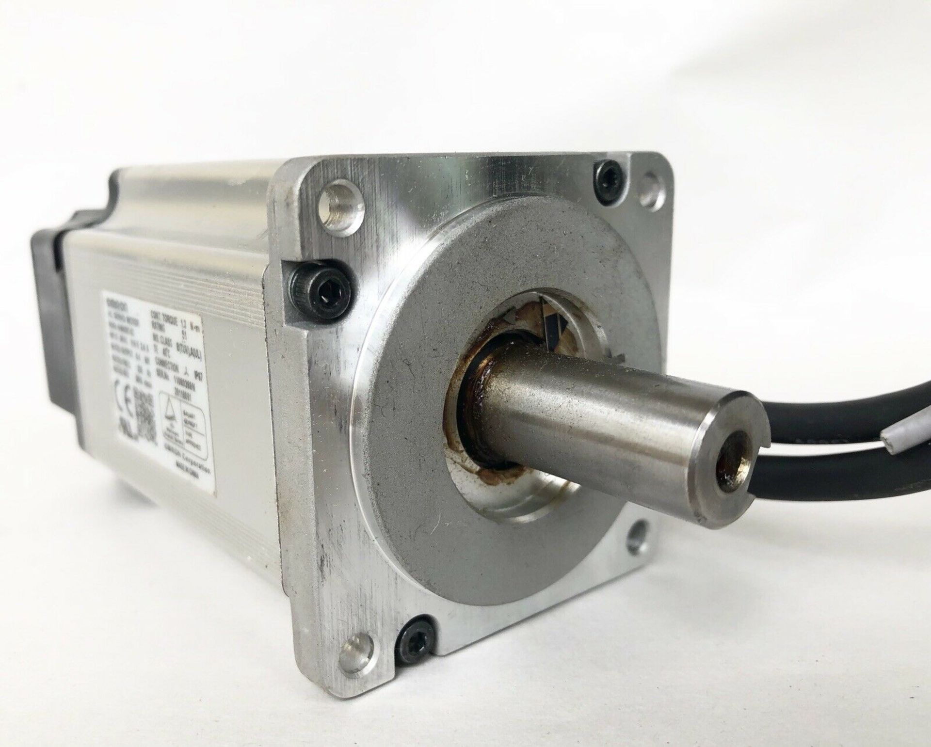 Omron R88M-K40030T-S2 AC Servo Motor - Image 2 of 2