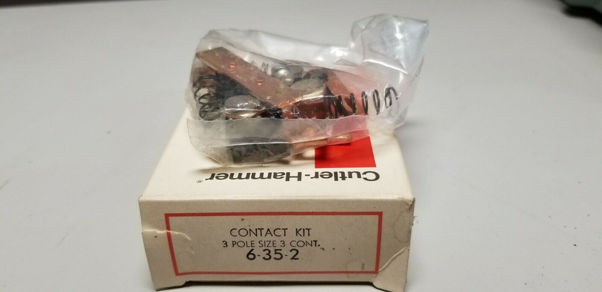 New Cutler Hammer Contact Kit 6-35-2