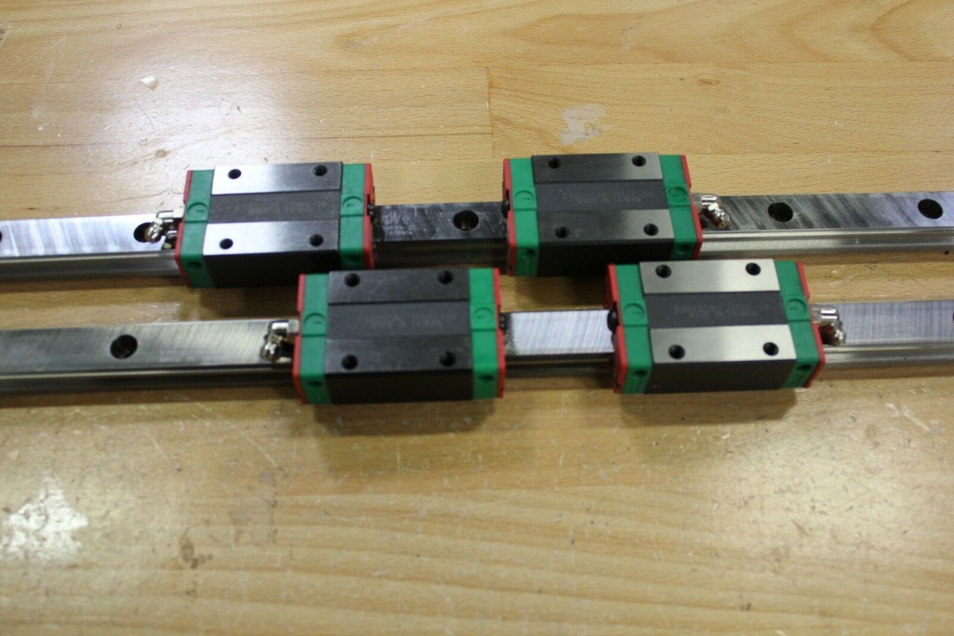 1 Pair of @965mm Hiwin Linear Rail Guides & 2 Bearing Blocks - Image 2 of 6