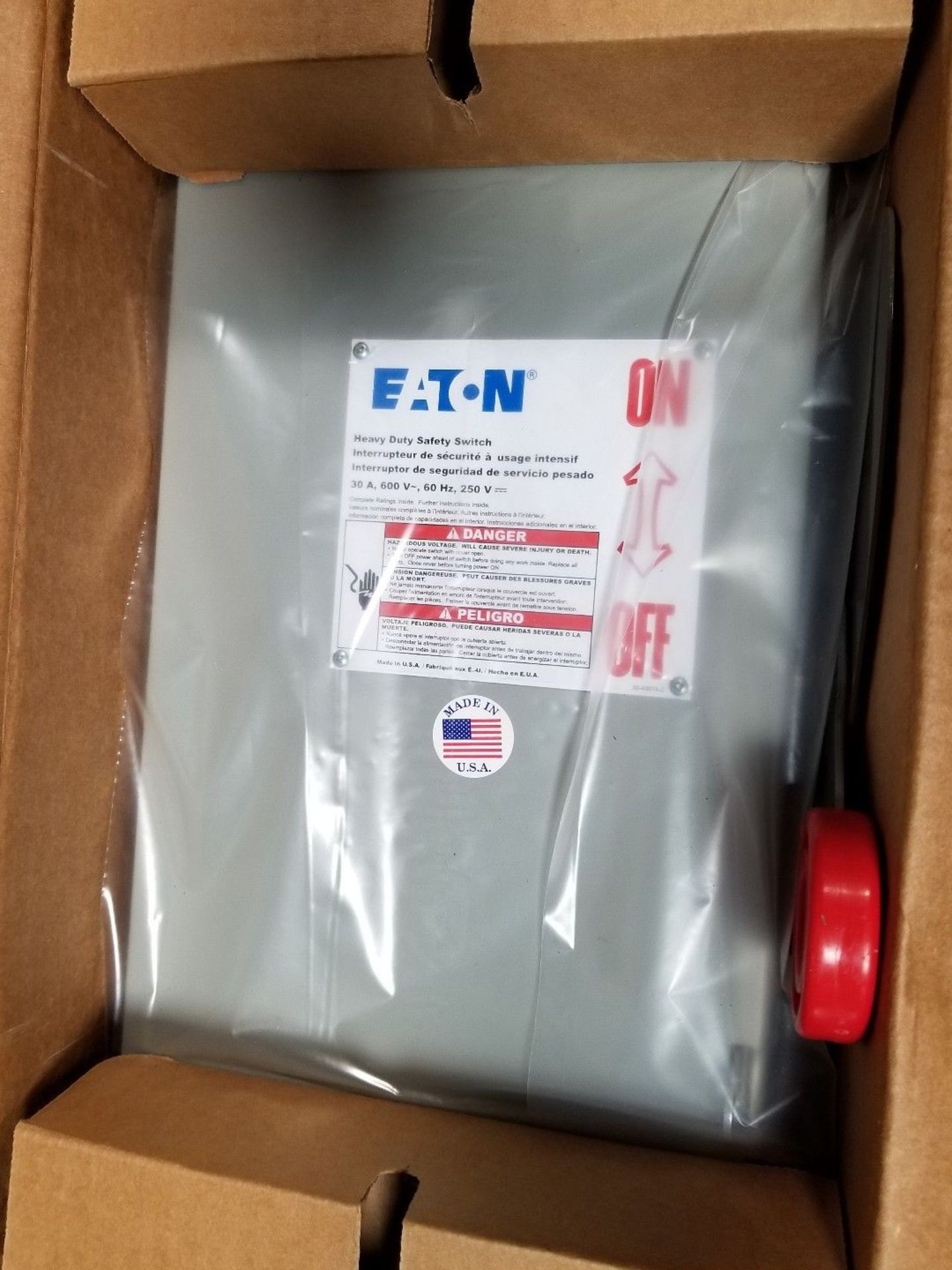 New Eaton Heavy Duty Electrical Safety Switch 600V 30A - Image 2 of 2