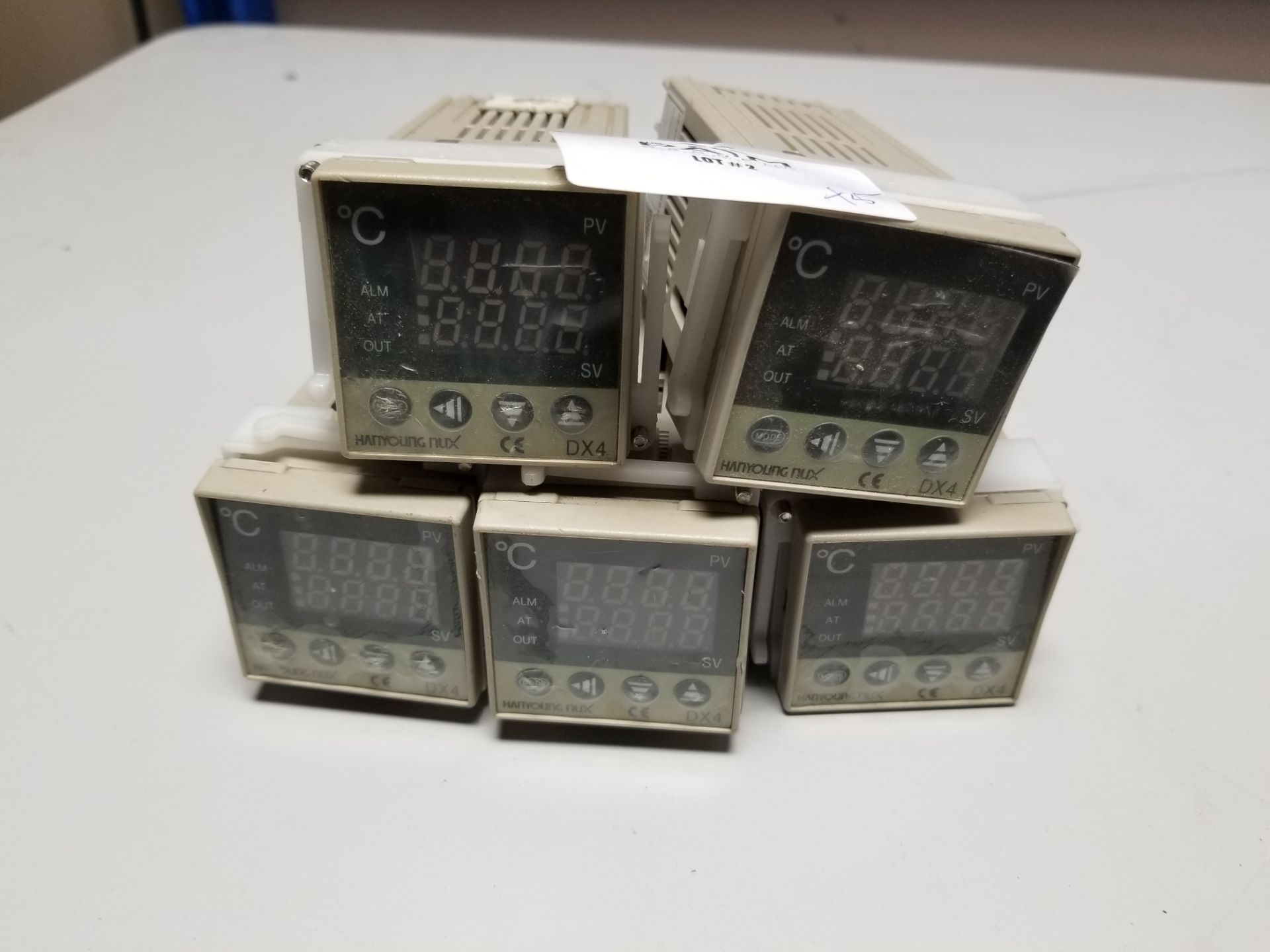 LOT OF HANYOUNG TEMPERATURE CONTROLLERS - Image 2 of 3