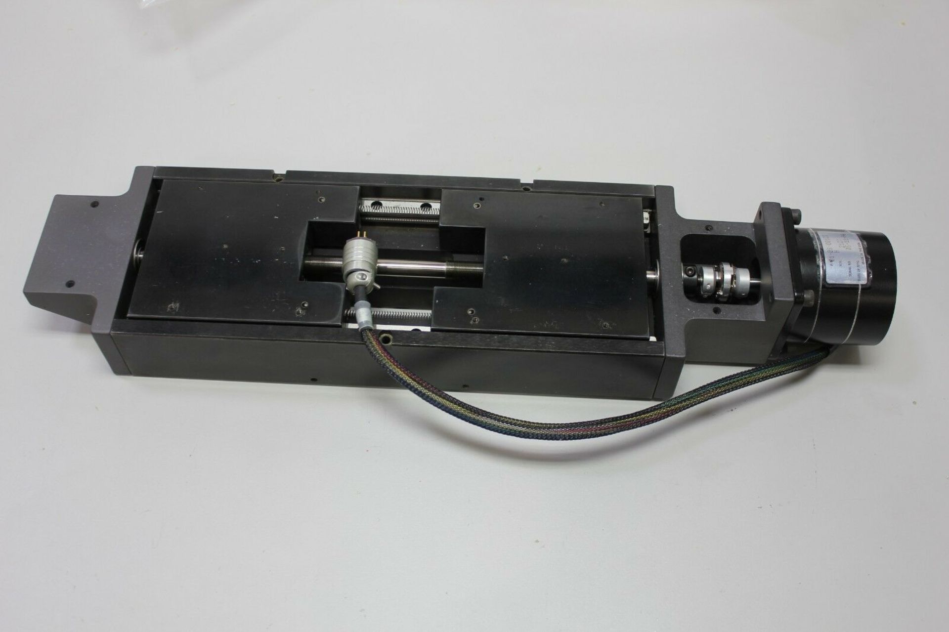 New Ultratech Stepper Linear Stage Assembly - Image 4 of 5