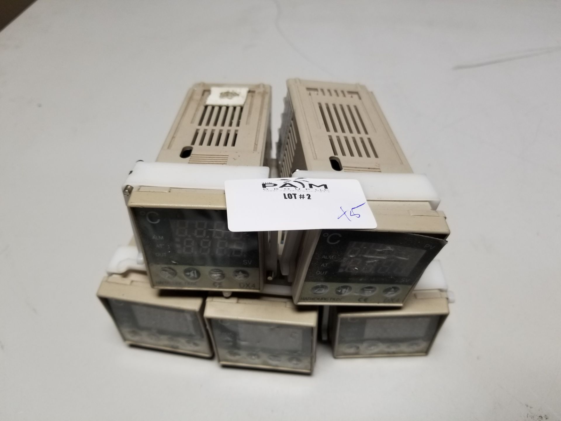 LOT OF HANYOUNG TEMPERATURE CONTROLLERS