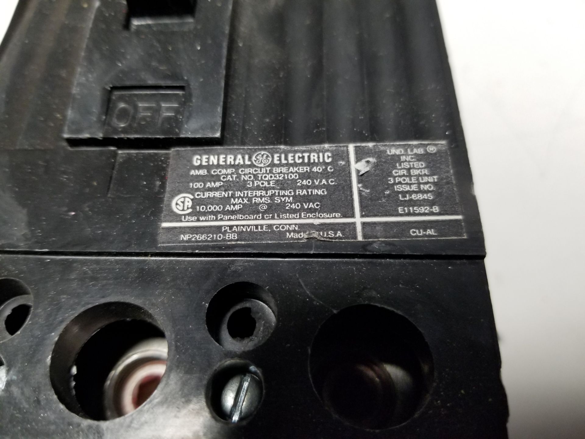 LOT OF GE 100A CIRCUIT BREAKERS - Image 3 of 5
