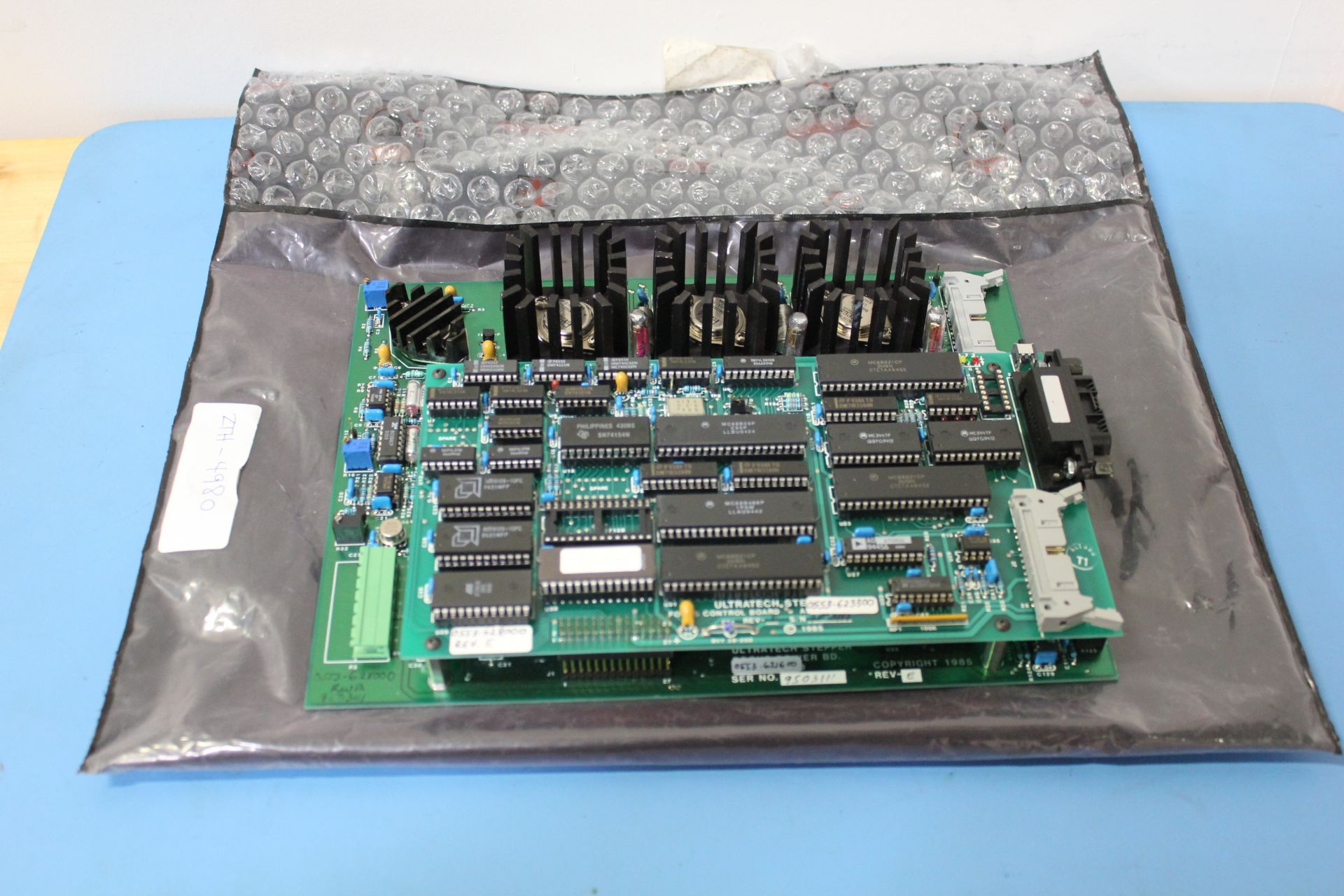 UNUSED ULTRATECH STEPPER LITHOGRAPHY SYSTEM FOCUS CONTROL & DRIVER BOARDS - Image 4 of 6