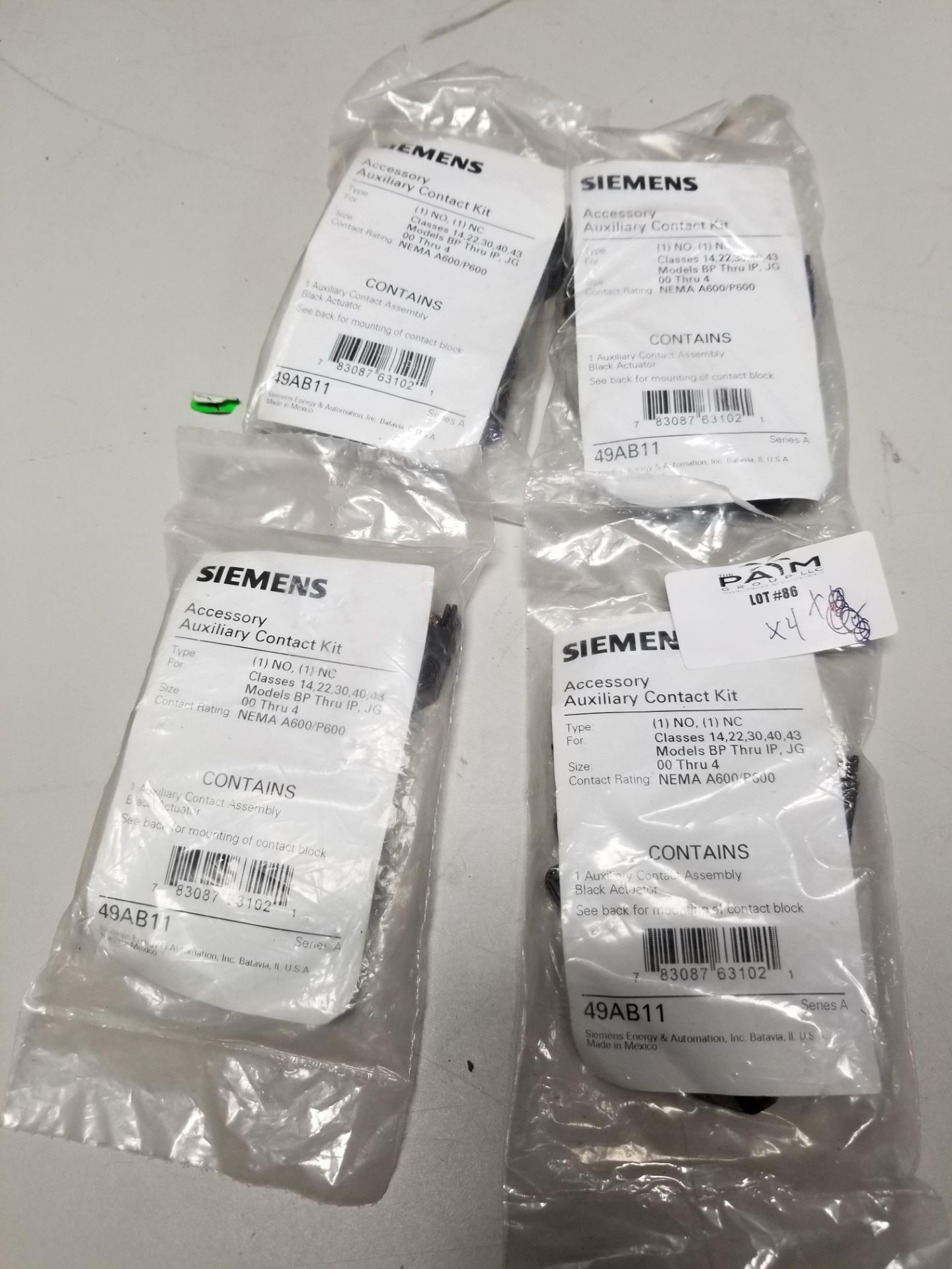 LOT OF NEW SIEMENS AUXILIARY CONTACT KITS