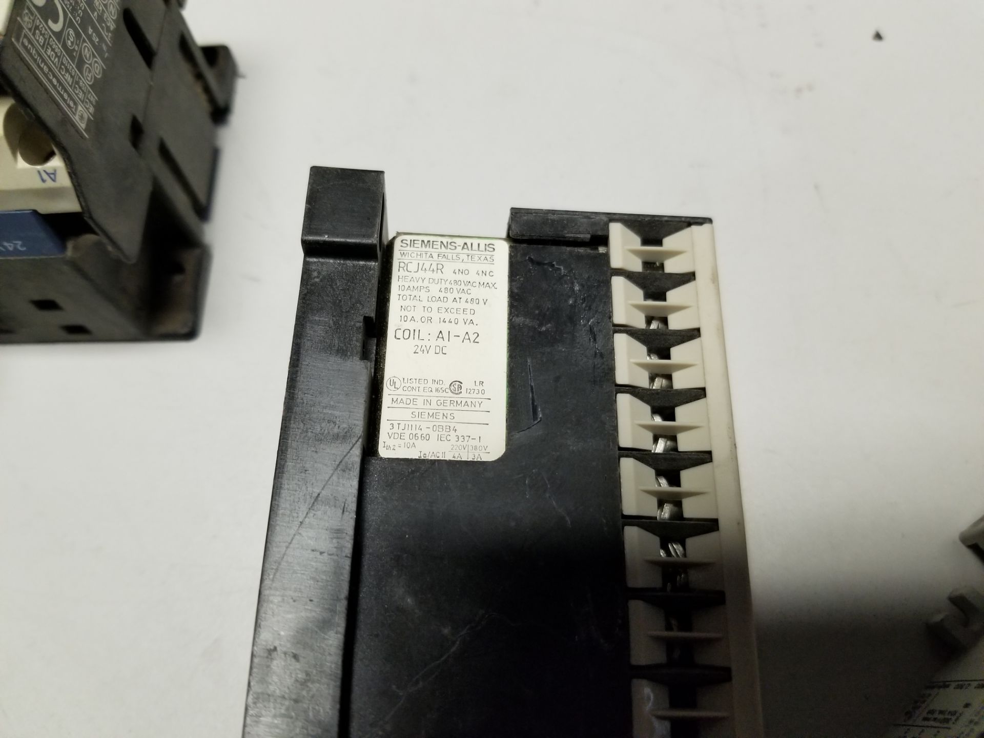 LOT OF MOTOR CONTACTOR - Image 11 of 14