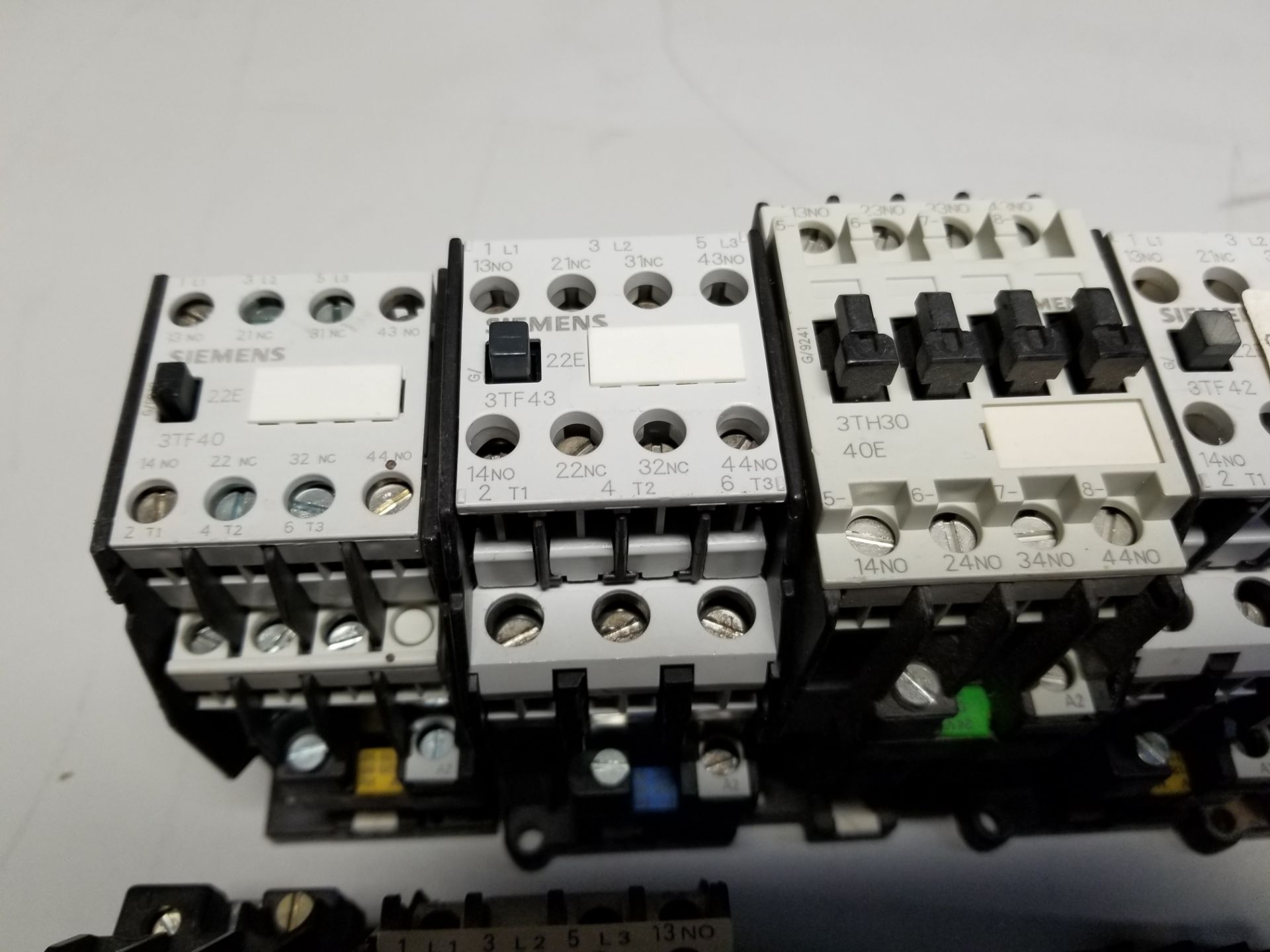 LOT OF MOTOR CONTACTOR - Image 2 of 14