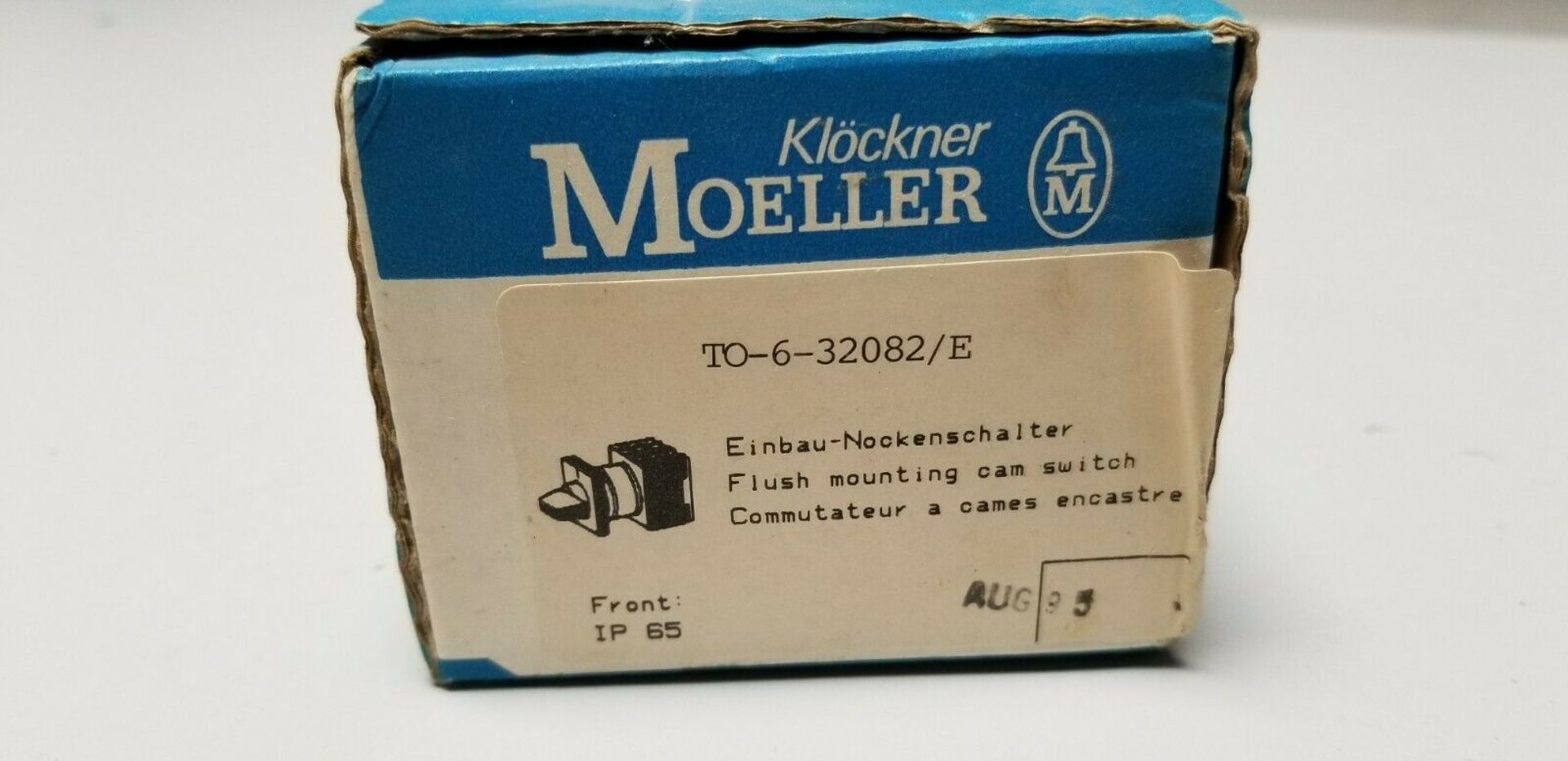 New Moeller Flush Mount Cam Switch - Image 2 of 7