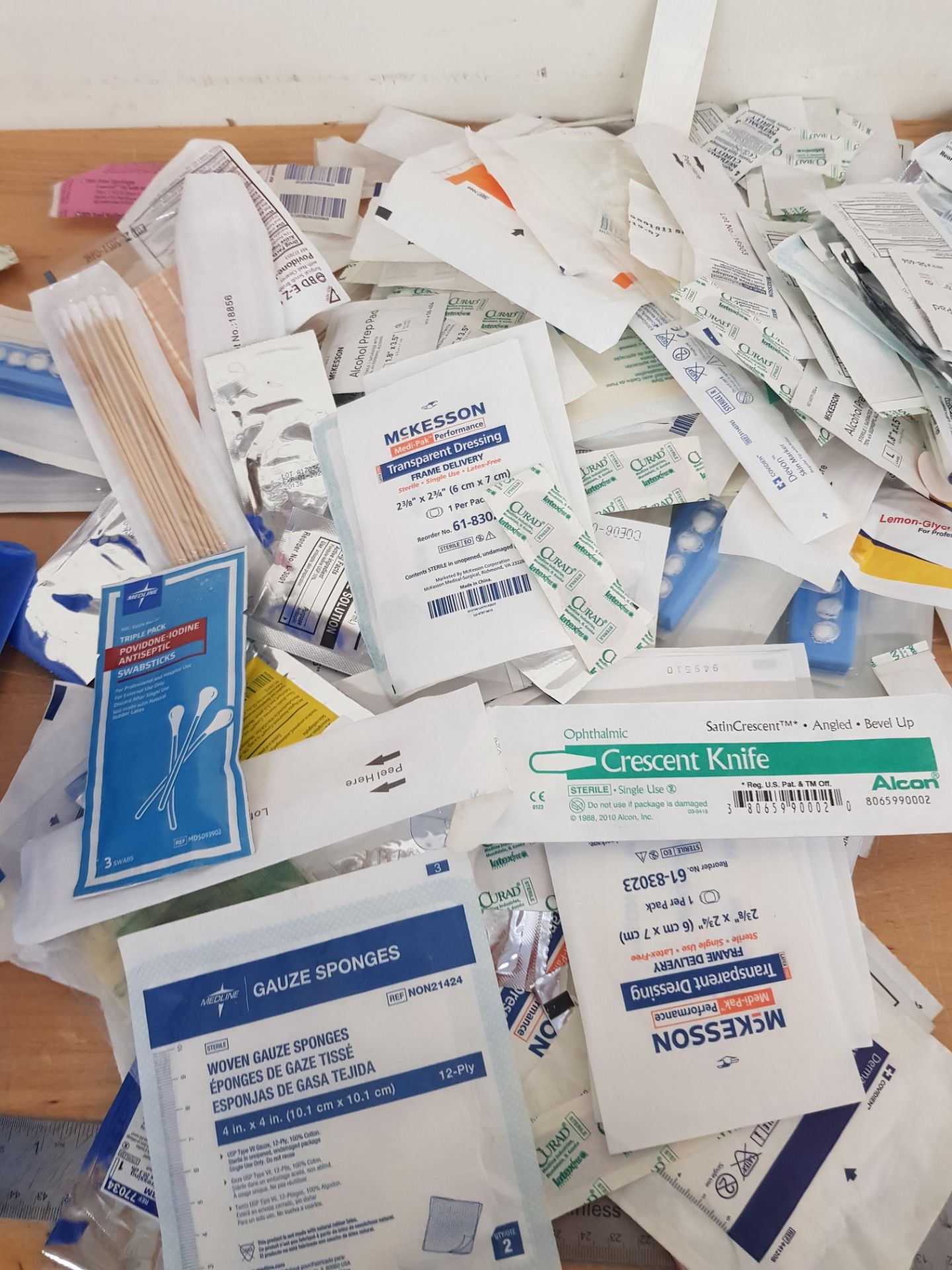 LOT OF MEDICAL SUPPLIES DISPOSABLES