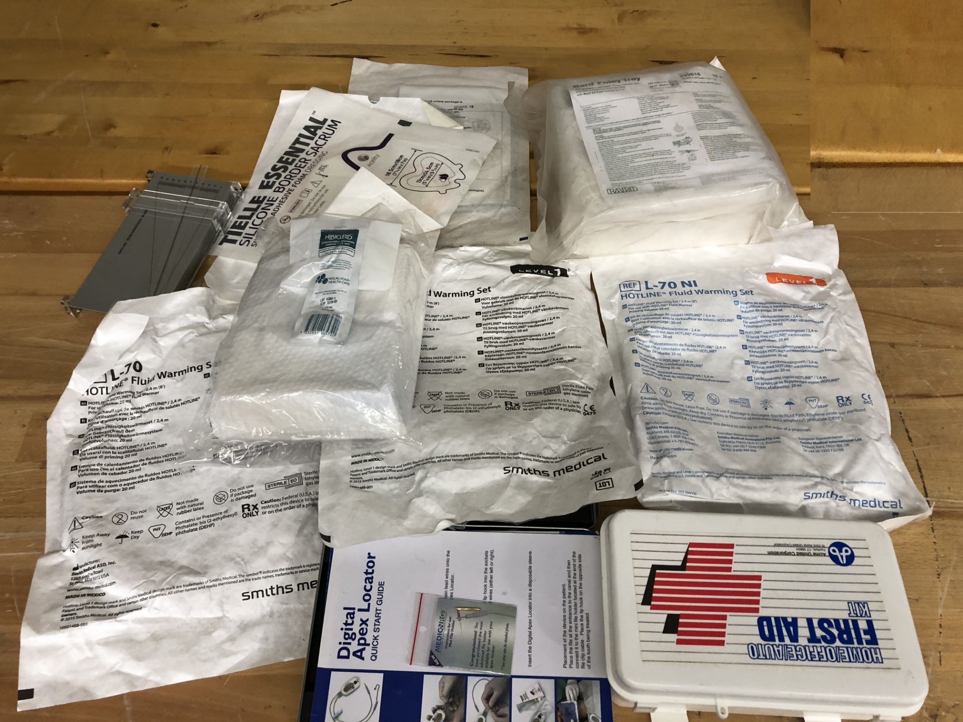 LOT OF MEDICAL SUPPLIES
