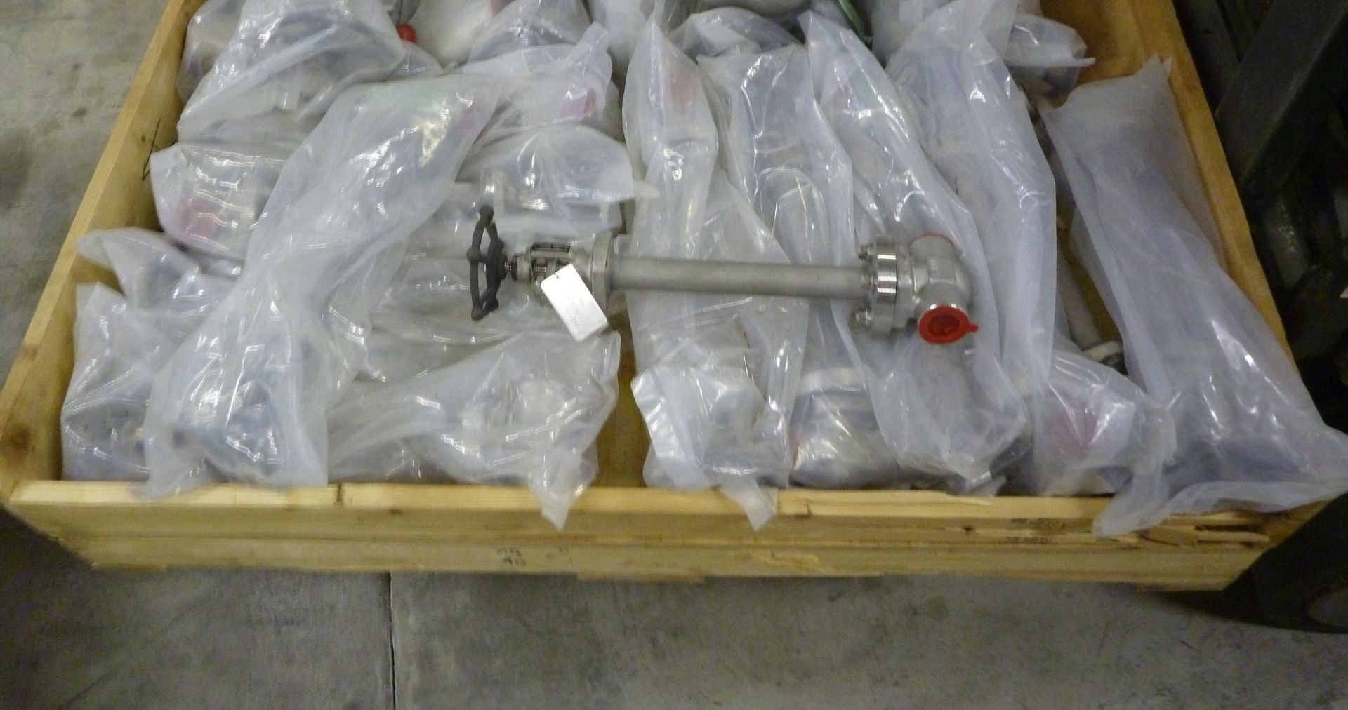 Lot of 12 Unused Powell 1" Stainless Steel Cryogenic Globe Valve Extended BonnetGL08S162GG