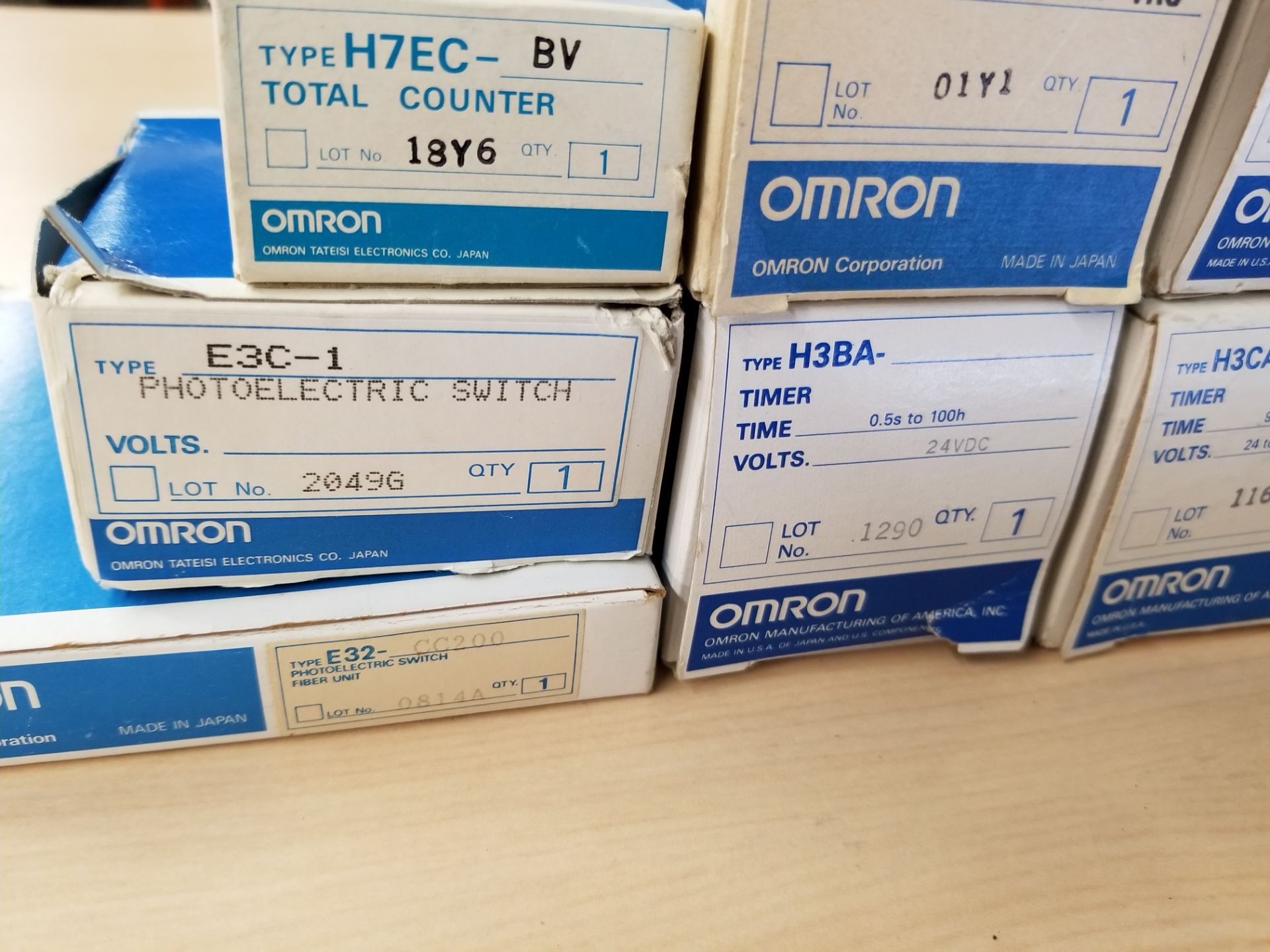 LOT OF NEW OMRON AUTOMATION PARTS - Image 2 of 9