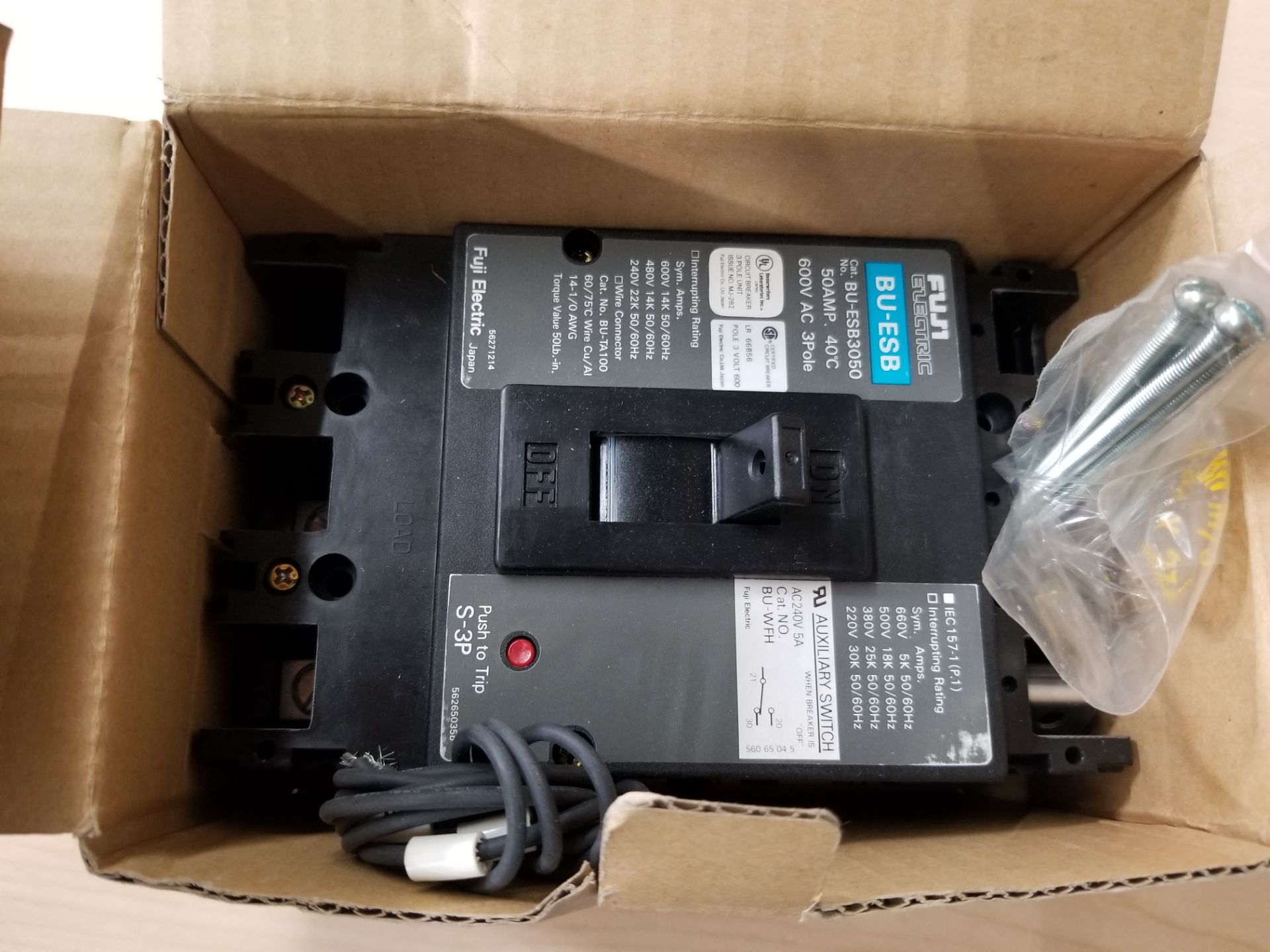 NEW FUJI BU-ESB3050 50A CIRCUIT BREAKER - Image 3 of 3