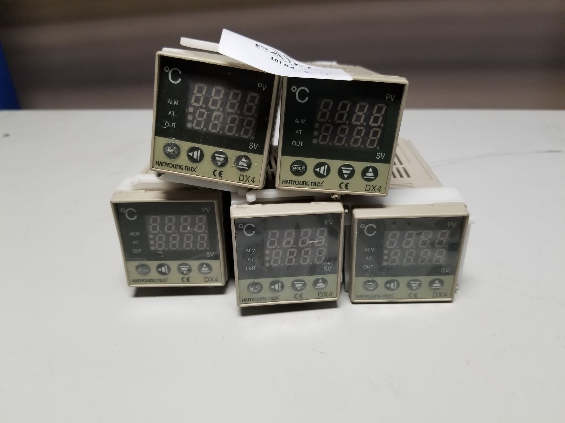 LOT OF 5 HANYOUNG TEMPERATURE CONTROLLERS
