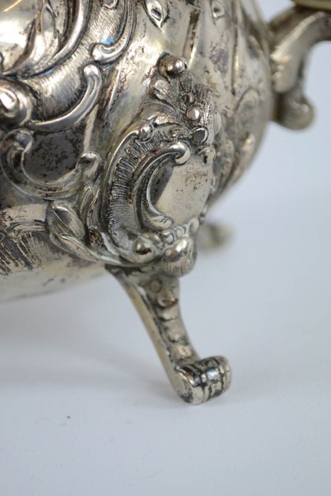 A Wilkens & Sohne silver coffee pot, circa 1890, 800 grade, Bremen-Hemelingen, 32toz. - Image 3 of 6