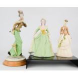 Royal Worcester lady 'Sunday Morning', Franklin Porcelain limited edition 1982 Marie Antoinette 21cm