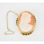 A 9ct gold set cameo brooch, 6.6g total.