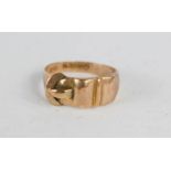 A 9ct gold belt ring.