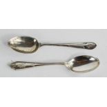 Two silver golfing teaspoons, 0.79toz.