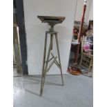 Alec Tiranti Ltd Scopas sketch stand.