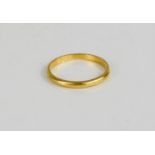 A 22ct gold wedding band, size L, 1.8g.