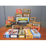 Trains: a group of railway models, to include Bachmann, Hornby and other examples.