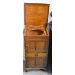 A mahogany washstand, A/F, 42 by 40 by 80cm.