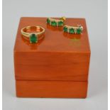 A 14ct gold and emerald ring and earrings set, 4.1g.