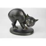 A black ceramic cat, no verso 6022.