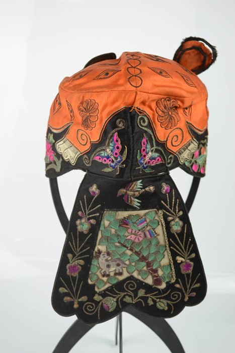 An early 20th century Chinese boy's hat in the form of a tiger to represent protection, worked - Image 3 of 4