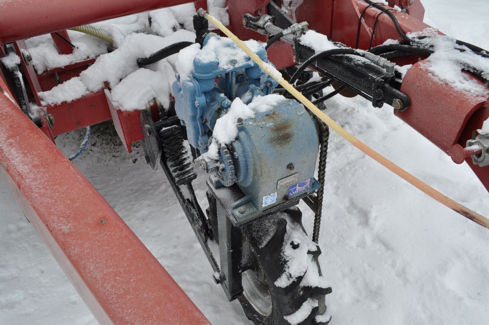 Case IH 2800 Nutri-Placer 28% applicator, 15-knife, 1400 gal tank, John Blue double piston pump, - Image 9 of 11