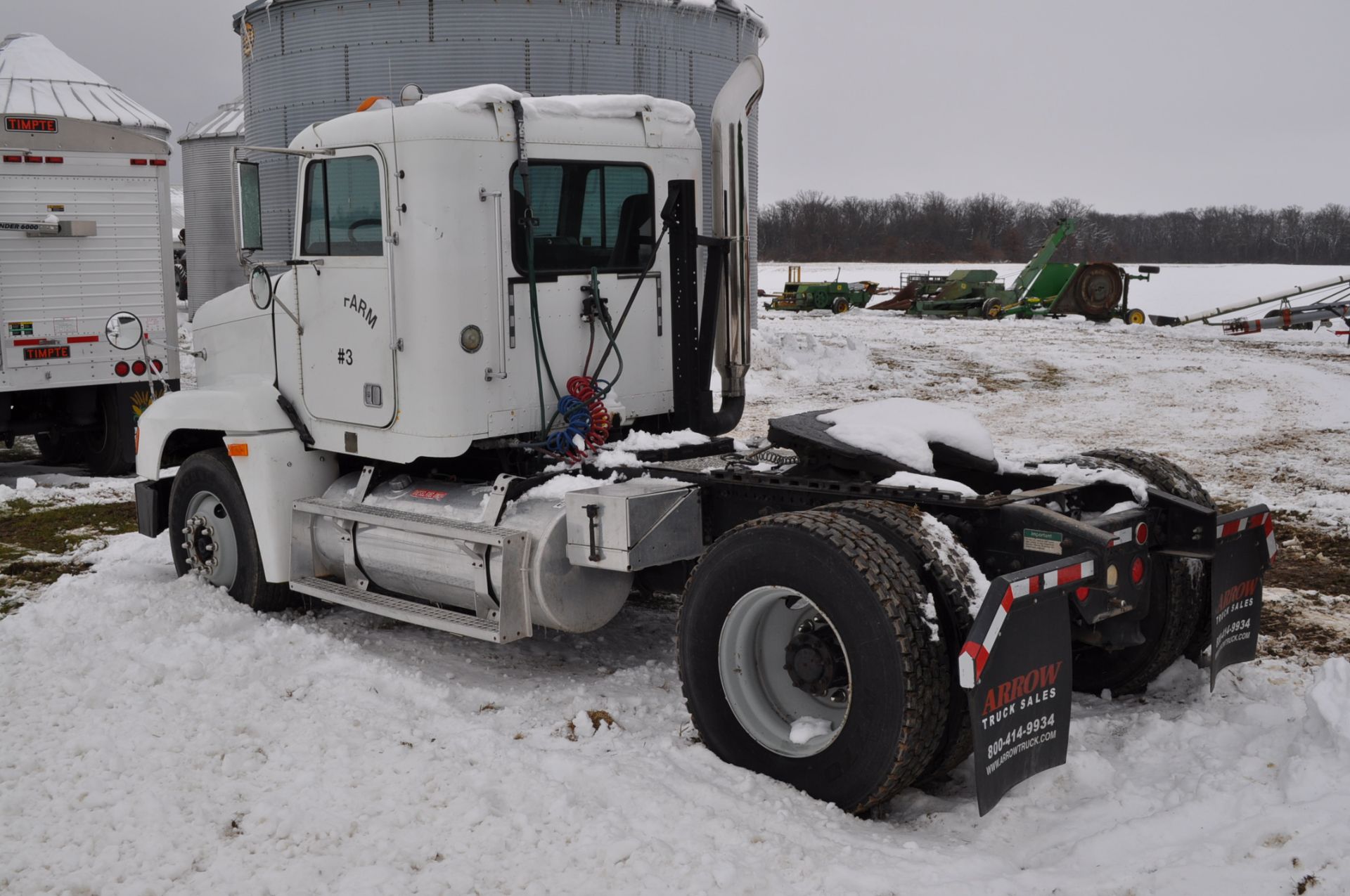 1999 Freightliner semi, single axle, 9-speed, 60 series Detroit engine, 1,048,003 miles - Image 3 of 22