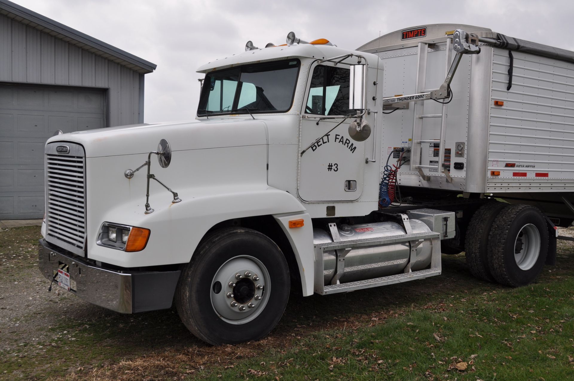 1999 Freightliner semi, single axle, 9-speed, 60 series Detroit engine, 1,048,003 miles - Image 21 of 22