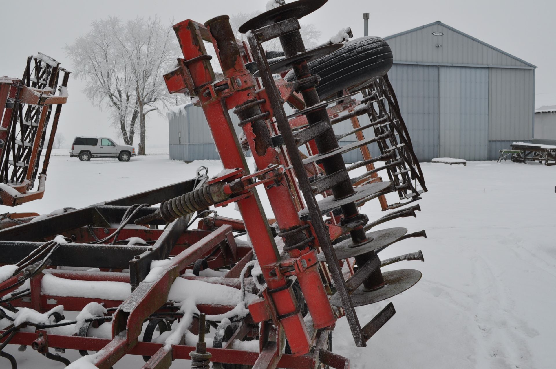 24’ Kongskilde Triple K field cultivator, Danish tine, rear hitch, double basket, walking tandems - Image 6 of 13