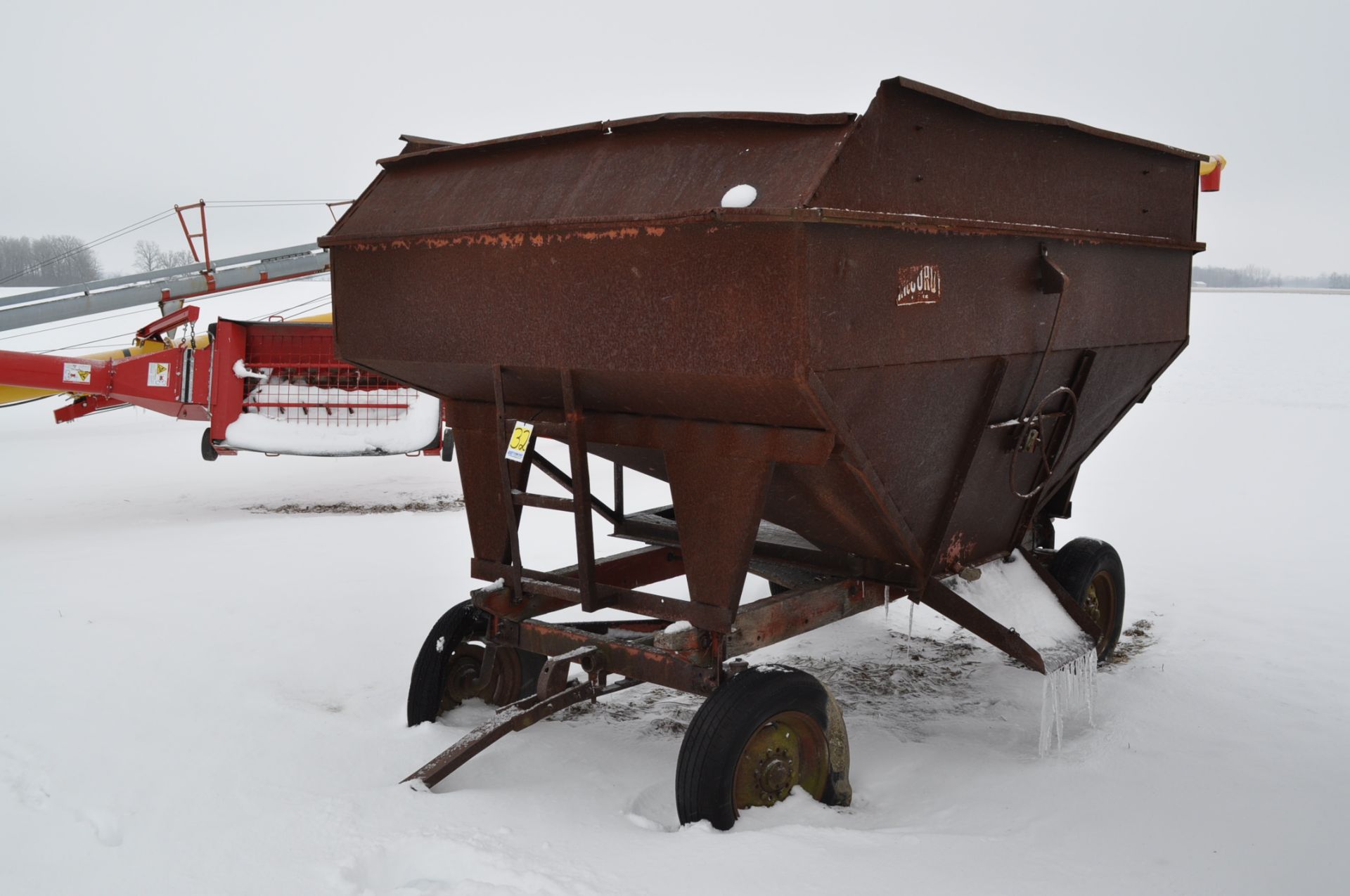 McCurdy 100 bu gravity bed wagon, needs tires