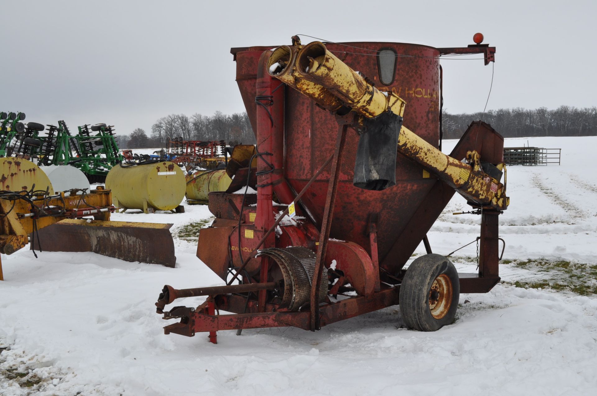 New Holland 353 grinder mixer, ear corn chute, ext. auger - Image 2 of 14