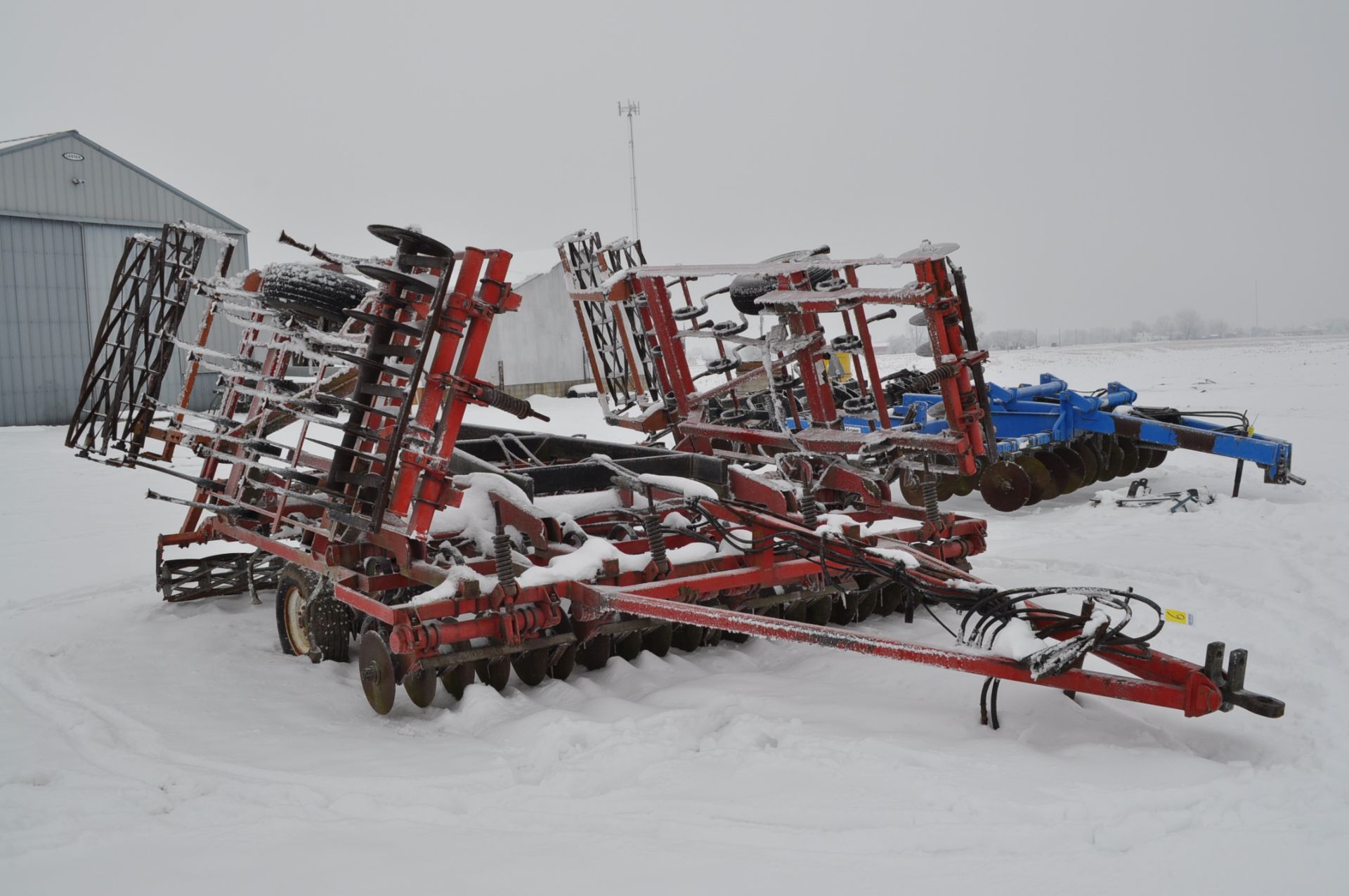 24’ Kongskilde Triple K field cultivator, Danish tine, rear hitch, double basket, walking tandems - Image 4 of 13