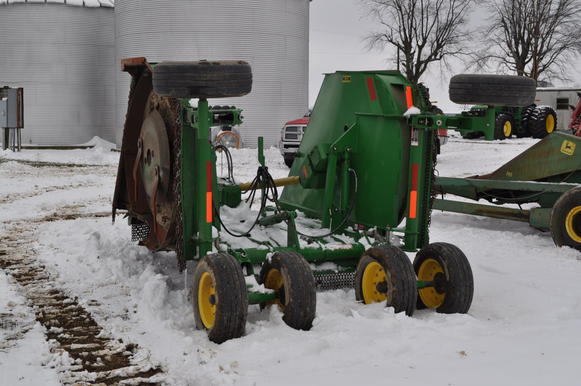 15’ John Deere CX15 rotary mower, 1000 pto, hyd fold, chains - Image 4 of 17