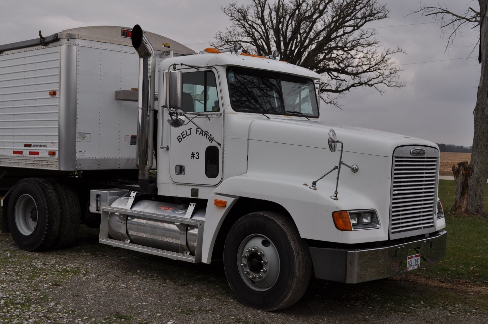 1999 Freightliner semi, single axle, 9-speed, 60 series Detroit engine, 1,048,003 miles - Image 22 of 22