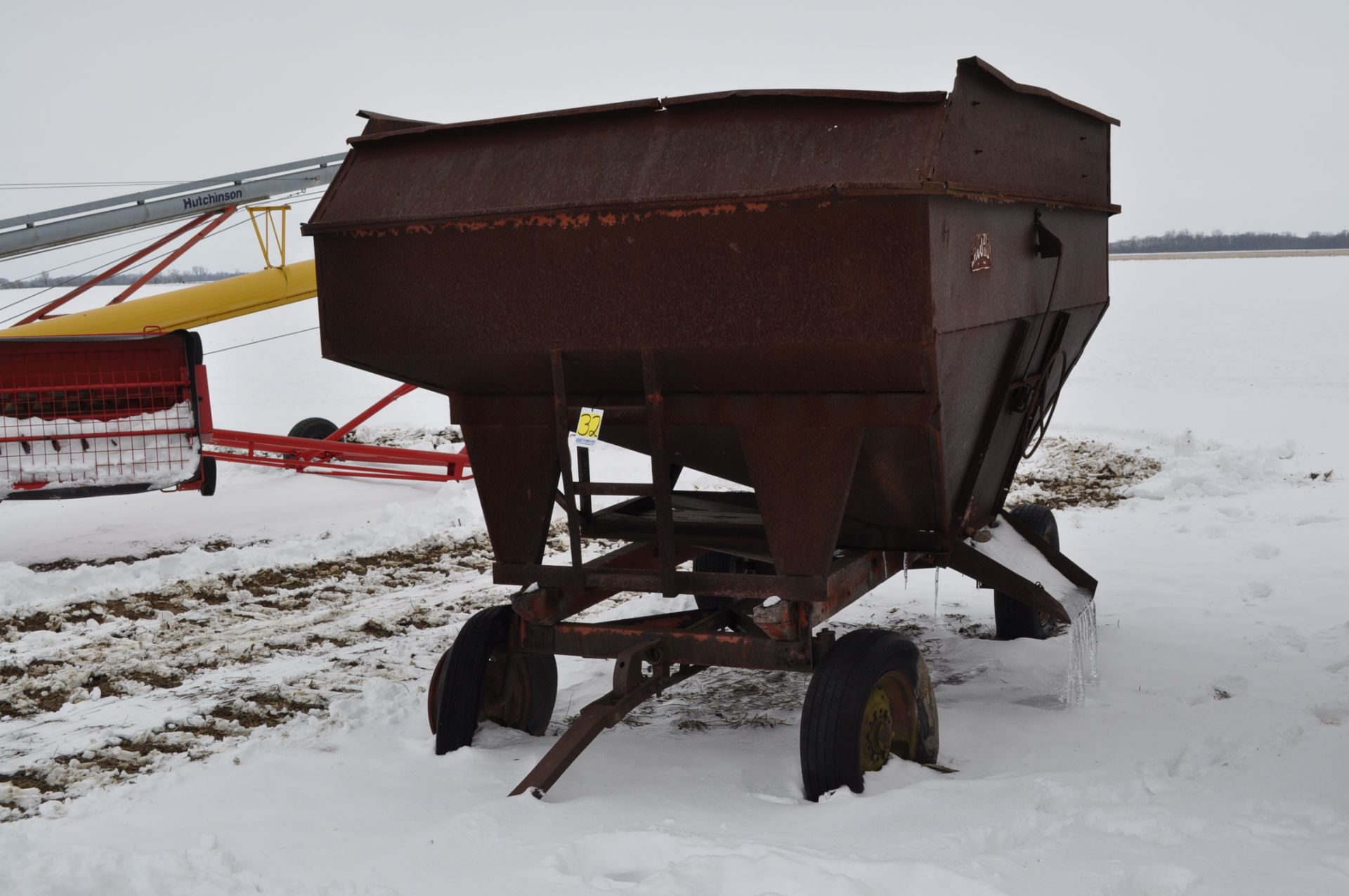 McCurdy 100 bu gravity bed wagon, needs tires - Image 2 of 9