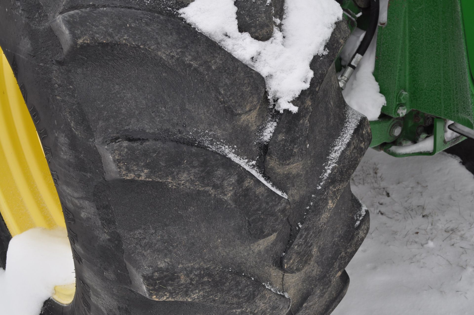 John Deere 8520 tractor, MFWD, ILS, 800/70 R 38 tires & duals, 600/70 R 30 front, PS, 3 pt, 1000 - Image 9 of 20